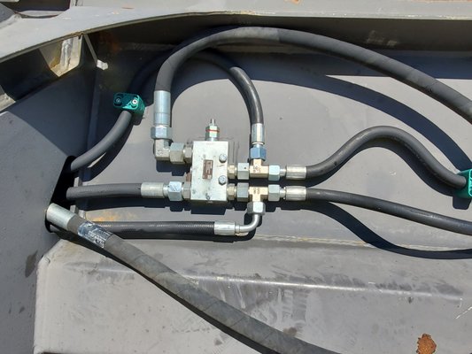 Godet 4 en 1 Mecalac 2 500 mm