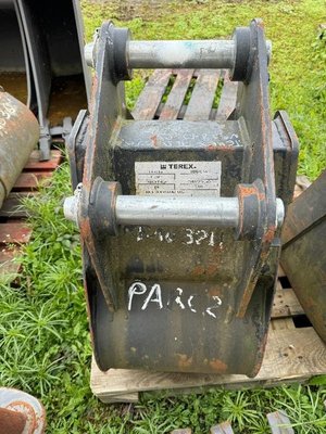 Godet rétro Terex 450 mm