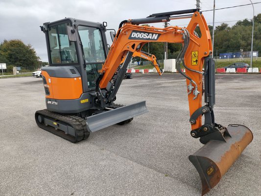 Mini pelles Doosan DX27Z-7