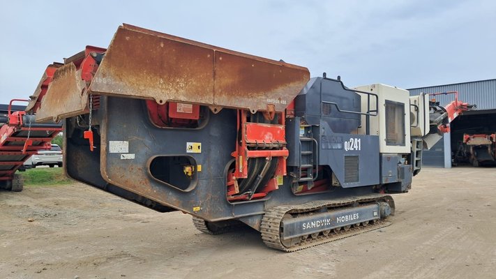 Concasseur à mâchoires Sandvik QJ241