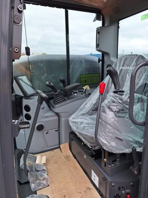 Mini pelles Develon DX50Z-7