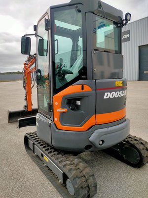 Mini pelles Doosan DX27Z-7