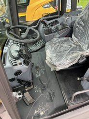 Chargeuse sur pneus compacte Mecalac AS1000 - 5