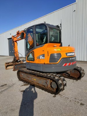 Mini pelles Doosan DX85R-3
