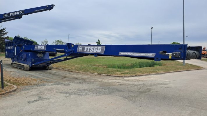 Convoyeur sur chenilles Edge FTS6548