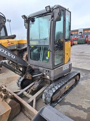 Mini pelle Volvo ECR25DFL - 1