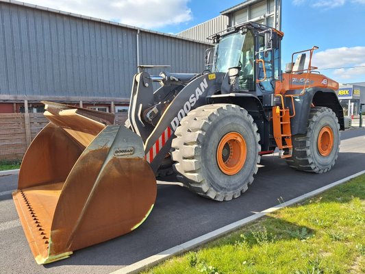 Chargeuses sur pneus - DL550-7
