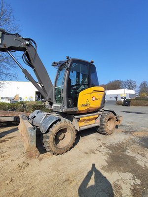 Pelles sur pneus Mecalac 15MWR