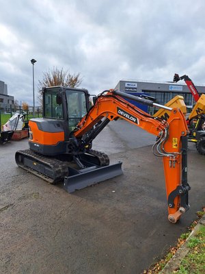 Mini pelles Develon DX50Z-7