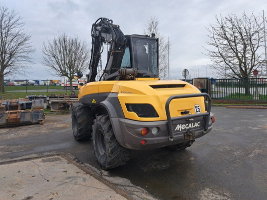 Pelles sur pneus Mecalac 12MTX