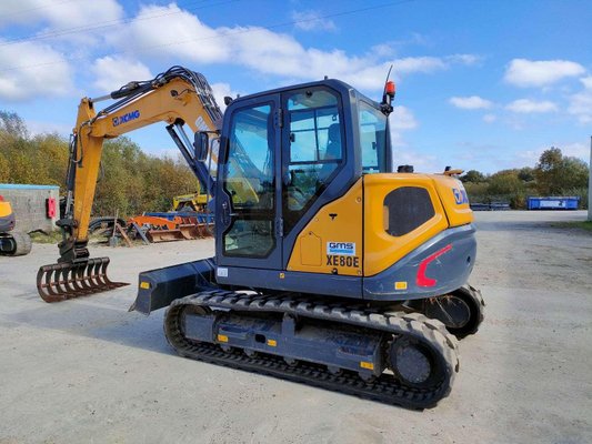 Mini pelles XCMG XE80