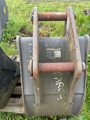 Godet rétro Volvo 450 mm