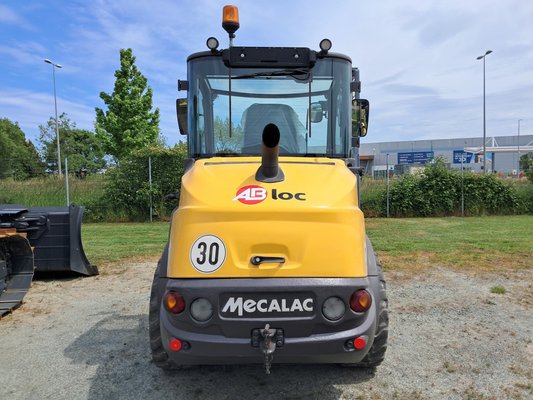Chargeuse articulée Mecalac AX1000