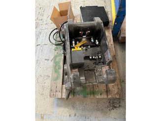 Attache hydraulique Engcon S60 - 1
