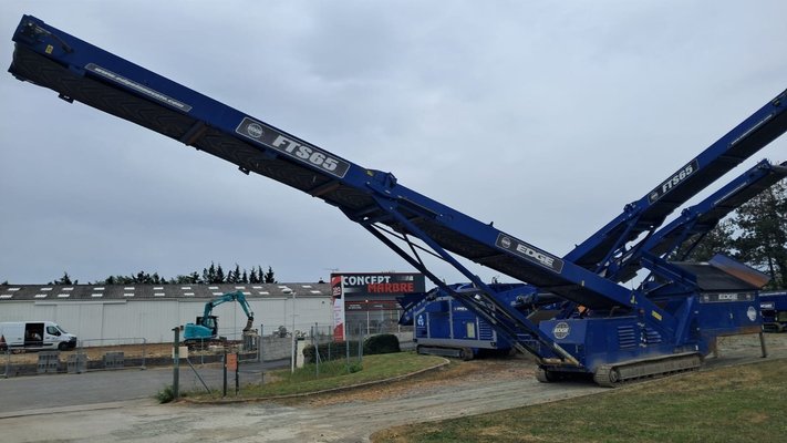 Convoyeur sur chenilles Edge FTS6548