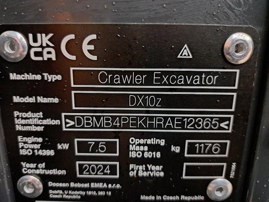 Mini pelles Develon DX10Z-7