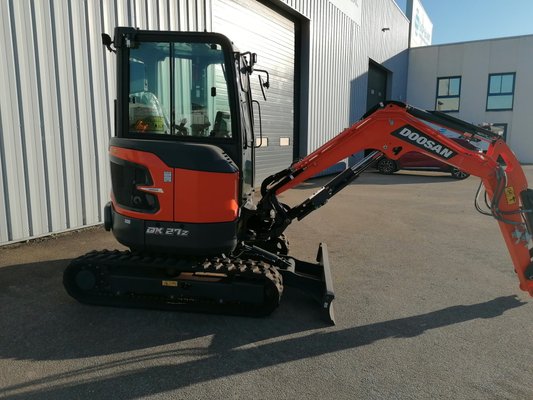 Mini pelles Doosan DX27Z-7