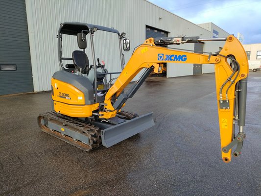 Mini pelles XCMG XE27E
