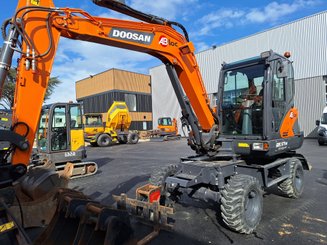 Pelle sur pneus Doosan DX57W-7 - 1