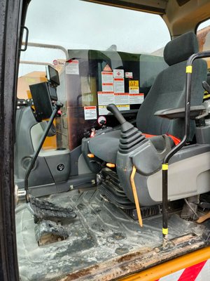 Tombereau sur chenilles Morooka MST2200VDR