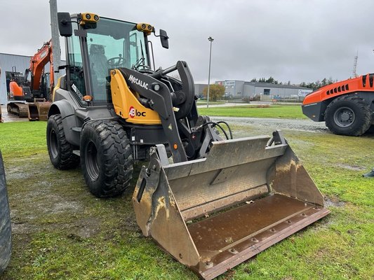Chargeuses sur pneus compactes - AS1000