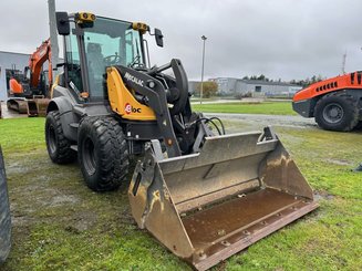 Chargeuse sur pneus compacte Mecalac AS1000 - 1