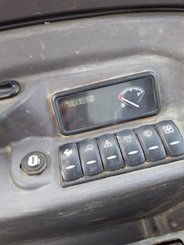 Mini pelle Volvo ECR25DFL - 7