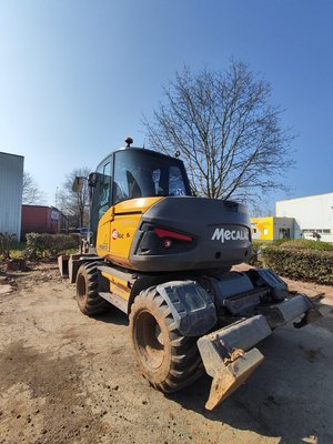 Pelles sur pneus Mecalac 15MWR