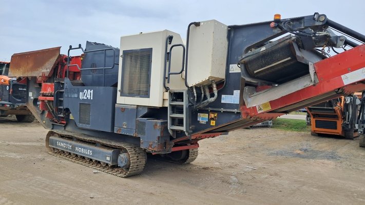 Concasseur à mâchoires Sandvik QJ241