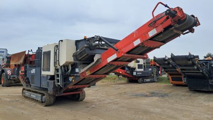 Concasseur mobile mâchoire Sandvik QJ241 - 1