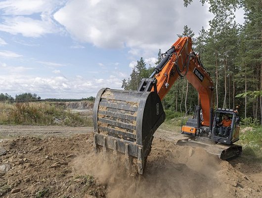 Pelles sur chenilles Develon DX300LC-7K