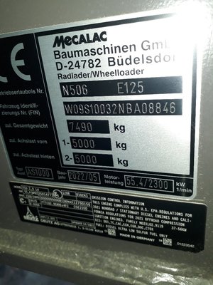 Chargeuses sur pneus compactes Mecalac AS1000