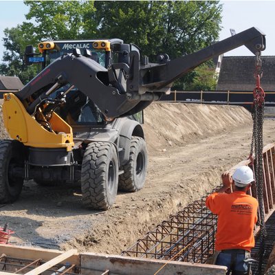 Chargeuses swing Mecalac AS900