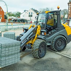 Chargeuse articulée Mecalac AX700 - 1