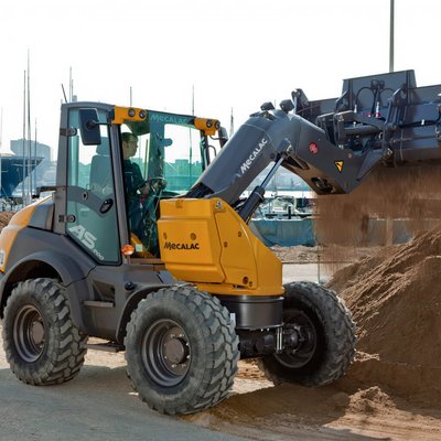 Chargeuses swing Mecalac AS900