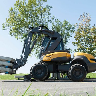 Pelles sur pneus Mecalac 12MTX